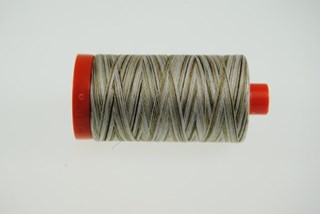 //images.homespunhearth.com/notions/aurifil/4667.jpg