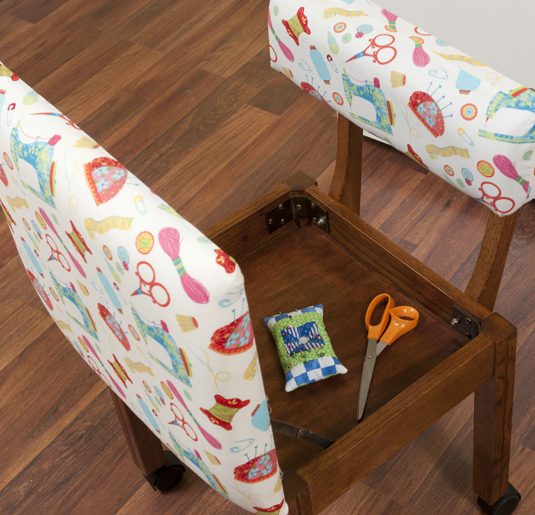 Oak Sewing Chair White - Riley Blake Sewing Notions