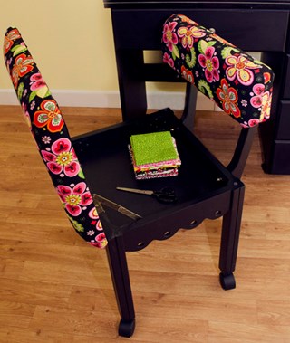 Arrow Sewing Chair - open position